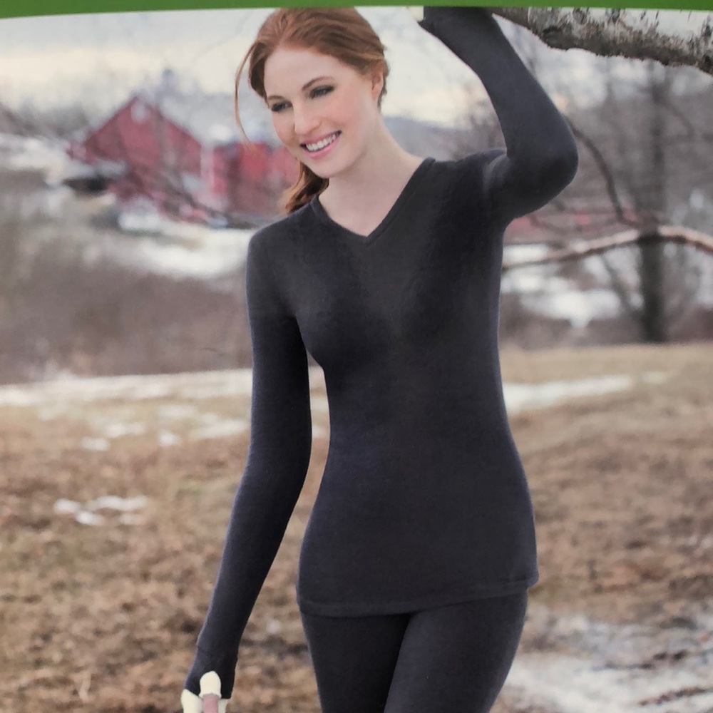 Warm Essentials Long Sleeves V-Neck Fleece